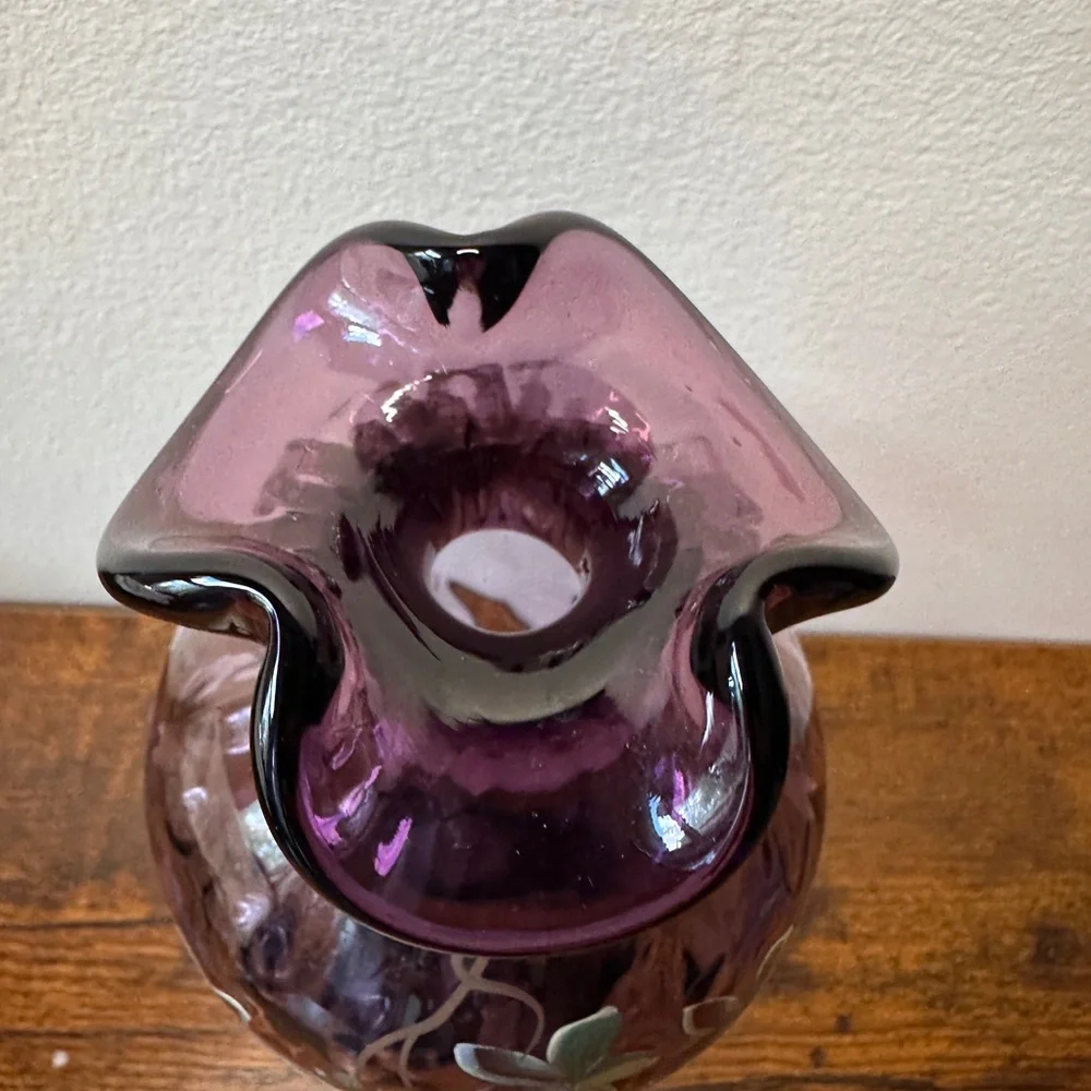 VTG Fenton Plum Amethyst Diamond Optic Glass Vase Hand Painted Grapes Ruffled